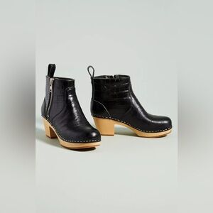 Swedish Hasbeens Embossed Leather Clog Booties Size 37